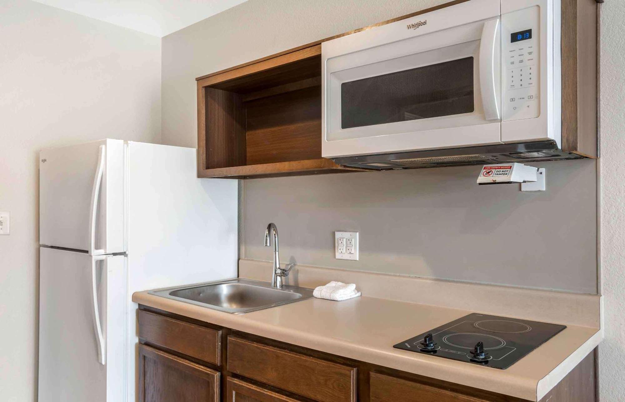 Extended Stay America Select Suites - Charlotte - Northlake Exterior foto